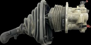 Manetă schimbător de viteze man – cod: 8132605-61111 / 81326056111 / 8132655-6128 / 81326556128 / 81326200039 / 8132620-0039 / 81326556113 / 8132655-6113 / 81326200085 / 8132620-0085