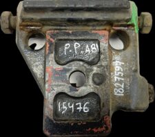 Piesă fixare arc lamelar, ax secundar dreapta, Scania 15476 1827594