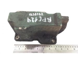 Capac carcasă pompă de apă volvo 20441628 1 Capac carcasă pompă de apă volvo 20441628