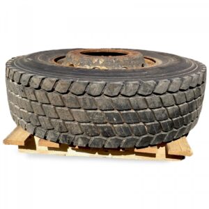 Roată volvo 315/80r22. 5 225x825-11 1 Roată volvo 315/80r22. 5 225×825-11