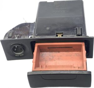 Scrumieră scania cu priză 12v, cod 1436837-1879518