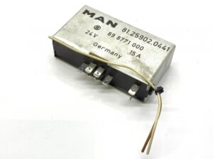 Siguranțe și relee man 81. 25902. 0441 24v 15a germany 1 Siguranțe și relee man 81. 25902. 0441 24v 15a germany