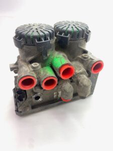 Supapă ebs axă motrică pentru scania 1891378 / 1881418 / 1857013 / 1773677 / 1773680 / 1802596 / 1879280 / 1442936 / 1879281 / 1497202 / 1754940 / 1754941 1 Supapă ebs axă motrică pentru scania 1891378 / 1881418 / 1857013 / 1773677 / 1773680 / 1802596 / 1879280 / 1442936 / 1879281 / 1497202 / 1754940 / 1754941