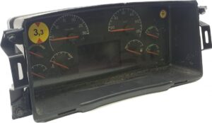 Ceas de bord pentru camioane volvo, model 70398585/70329295/70378703/70392912/70393853/70395665/70398547/22170119/22205475 1 Ceas de bord pentru camioane volvo, model 70398585/70329295/70378703/70392912/70393853/70395665/70398547/22170119/22205475