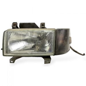 Far stânga pentru volvo – cod 1aj006051-211