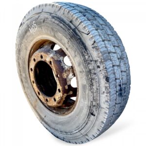 Roată volvo 295/80r22. 5 michelin cu jantă ruginită