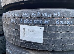 Roată bridgestone pentru volvo 295/80 r22. 5, 225x9, 225x8. 25, 4217 1 Roată bridgestone pentru volvo 295/80 r22. 5, 225×9, 225×8. 25, 4217