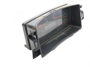 Ceas de bord volvo – piese de schimb pentru diverse modele (70398585, 70329295, 70378703, 70392912, 70393853, 70395665, 70398547, 22170119, 22205475)