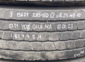 Roată volvo 295/80 r22. 5 8. 25 m8-10 yokohama 10. 07. 23