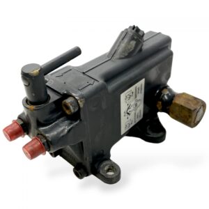 Pompa de rabatare cabina pentru mercedes, cod a0015530001 / 0015530001 / a0015535901 / 0015535901 / 3755530001 / a3755530001 1 Pompa de rabatare cabina pentru mercedes, cod a0015530001 / 0015530001 / a0015535901 / 0015535901 / 3755530001 / a3755530001