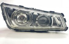 Lampa de ceață dreapta pentru Volvo - Cod 21297917