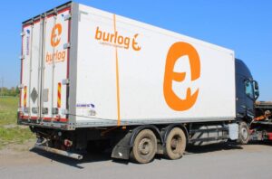 Remorcă schmitz pentru camion volvo – burlog logistics solution