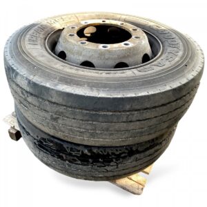 Set 2 roți goodyear urbanmax mcd 305/70r22. 5 pentru volvo 1 Set 2 roți goodyear urbanmax mcd 305/70r22. 5 pentru volvo