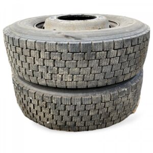 Set 2 roți pentru volvo 305/70r225 225×825/32