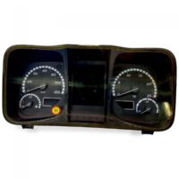 Ceas de bord pentru Mercedes - A0084465921 / 0084465921 / A9614464021 / A9614466621 / A0084467821 / A0084465521 / A0094460021 / A0104460021 / A0104464621 / 9614464021 / 9614466621 / 0084467821 / 0084