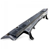 Capac Plastic Sub Parbriz Volvo