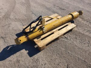 Cilindru hidraulic pentru excavator caterpillar 325