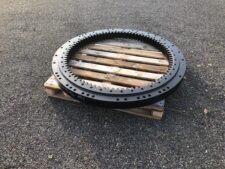 Coroană de Rotire pentru Caterpillar 325