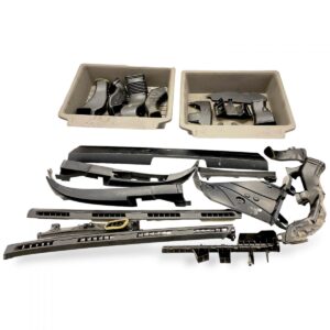 Capac din plastic pentru cabină scania – 2086522, 2086523, 2125597, 2125601, 2125602, 2125604, 2125754, 2449591, 2602308, 2275349