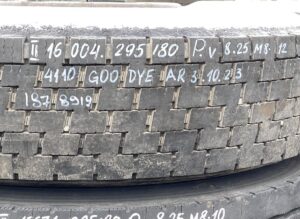Roată scania 295/80r22. 5 8. 25 m8 12 1 Roată scania 295/80r22. 5 8. 25 m8 12