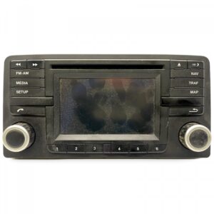 Radio auto cu touchscreen și butoane de control pentru navigare, media și setări 1 Radio auto cu touchscreen și butoane de control pentru navigare, media și setări