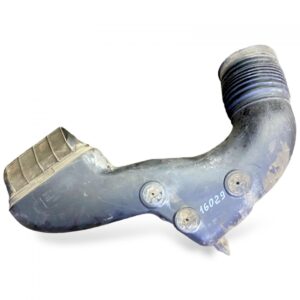 Conductă de admisie aer inferioară pentru volvo, cod 20547509 / 20456474 1 Conductă de admisie aer inferioară pentru volvo, cod 20547509 / 20456474