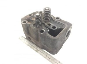 Chiuloasă scania cu supape și arcuri - piese camioane 1521826, 1434915, 570165 1 Chiuloasă scania cu supape și arcuri – piese camioane 1521826, 1434915, 570165