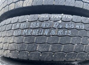 Roată michelin 295/80 r22. 5 p. V. 8. 25 mt9 26. 10. 23 1 Roată michelin 295/80 r22. 5 p. V. 8. 25 mt9 26. 10. 23