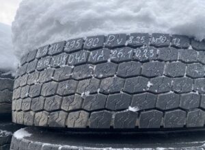 Roată yokohama 295/80r22. 5 26. 10. 23 1 Roată yokohama 295/80r22. 5 26. 10. 23