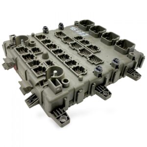 Panou de siguranțe pentru volvo – coduri oem: 7421045777, 5010590677, 7421079590, 7421169993, 7421899301, 21899301, 21169993, 21079590, 21045777, 20710729