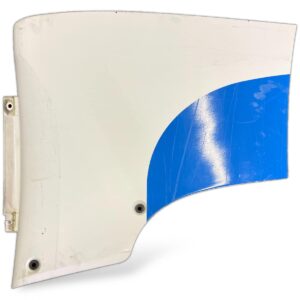 Spoiler lateral cabină sus stânga scania alb cu albastru 1 Spoiler lateral cabină sus stânga scania alb cu albastru