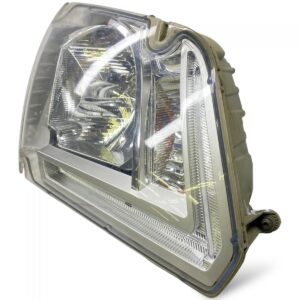 Far dreapta pentru volvo 84550051 82544102 1 Far dreapta pentru volvo 84550051 82544102