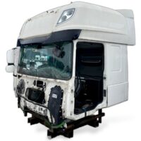 Cabină de camion DAF avariată, model 1972814