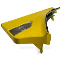 Capac galben din plastic între cabină și apărător de noroi spate dreapta Scania