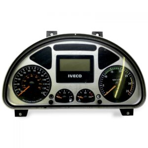 Ceas de bord iveco 504101675 - vitezometru, contor rpm, indicator combustibil și temperatură 1 Ceas de bord iveco 504101675 – vitezometru, contor rpm, indicator combustibil și temperatură