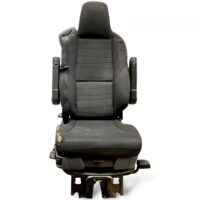 Scaun șofer Scania, model uzat, negru, cu suport pentru brațe și reglaj manual