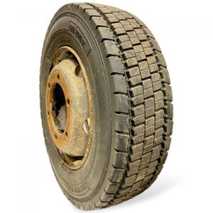 Roată mercedes 215/75r17. 5 bd 200 blk 1 Roată mercedes 215/75r17. 5 bd 200 blk