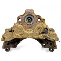 Etrier de frână axă motrică stânga Volvo - Referințe: 20523648, 20982069, 20526991, 21487595, 20982103, 21024419, 20713402, 20527556, 85023446, 85021929, 85029446, 7421487685, 21487685