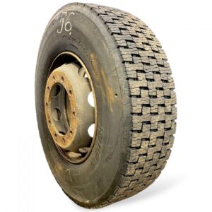 Roată volvo 295/80r22. 5 bridgestone 123/122l 1 Roată volvo 295/80r22. 5 bridgestone 123/122l