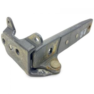 Balama grilă superioară dreapta volvo 82192396 1 Balama grilă superioară dreapta volvo 82192396
