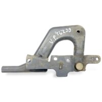 Balama Inferioară Deflector Grilă Stânga Volvo VP76239