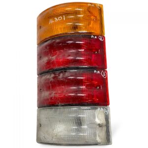 Lampă spate dreapta scania - set de 4 lămpi (p. D. 1, 2, 3, 4) 1 Lampă spate dreapta scania – set de 4 lămpi (p. D. 1, 2, 3, 4)