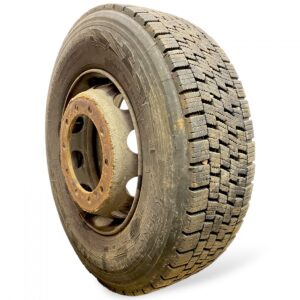 Roată mercedes 315/70r22. 5 225x90-23 1 Roată mercedes 315/70r22. 5 225×90-23