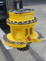 Reductor de rotire Komatsu PC 240-12