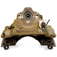 Etrier de frână față dreapta pentru Volvo - coduri: 20523648, 20982069, 20526991, 21487595, 20982103, 21024419, 20713402, 20527556, 85023446, 85021929, 85029446, 7421487685, 21487685