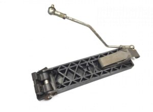 Pedală de accelerație scania cu braț metalic și structură din plastic negru 1 Pedală de accelerație scania cu braț metalic și structură din plastic negru