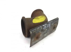 Țeavă de eșapament scania 1395524 – piesă metalică cu rugina și marcaj 1678