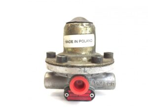 Regulator de presiune aer wabco, fabricat în polonia, cod 461927 1 Regulator de presiune aer wabco, fabricat în polonia, cod 461927