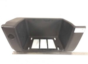 Placă de trepte stânga mică din plastic pentru volvo, cod 8141003-11 1 Placă de trepte stânga mică din plastic pentru volvo, cod 8141003-11