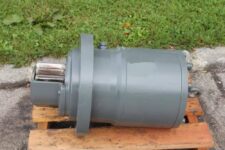 Reductor de rotire SAT 275260 pentru Liebherr R 916